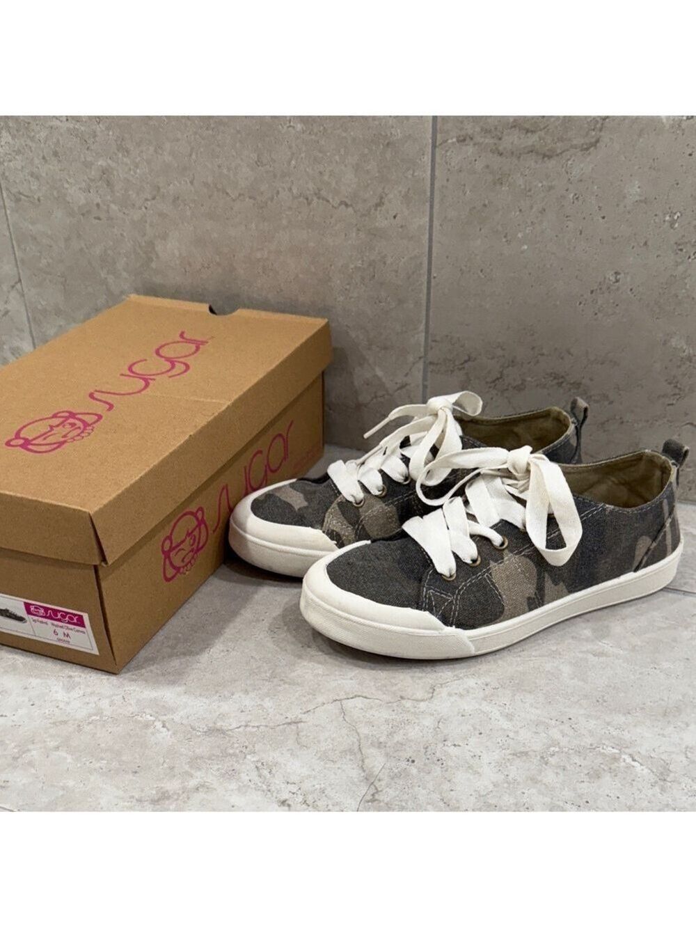 Sugar Women’s washed Olive canvas Camo Sneakers size 6